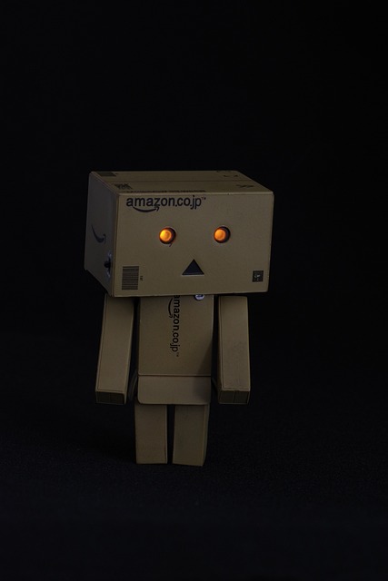 Cardboardman 纸板 伤心 - 上的免费照片