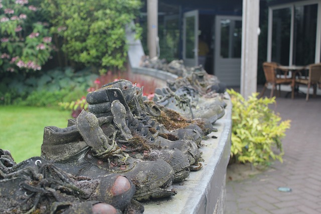 工作锄头 穿坏了 鞋 - 上的免费照片