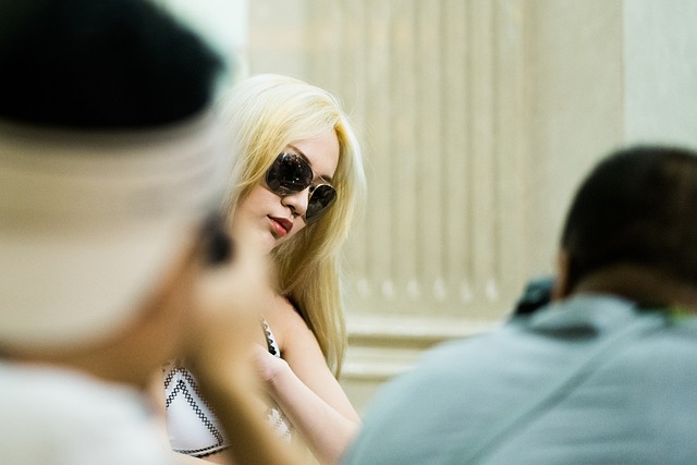 Women 女人 Cool - 上的免费照片