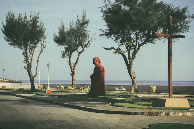 雕像 街道 公园 - 上的免费照片
