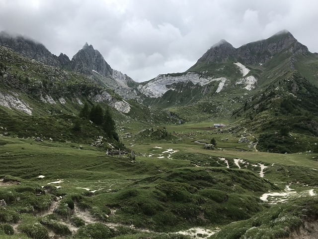 皮佐德Prevat 阿尔卑Campolungo通 阿尔卑斯山的路线 - 上的免费照片