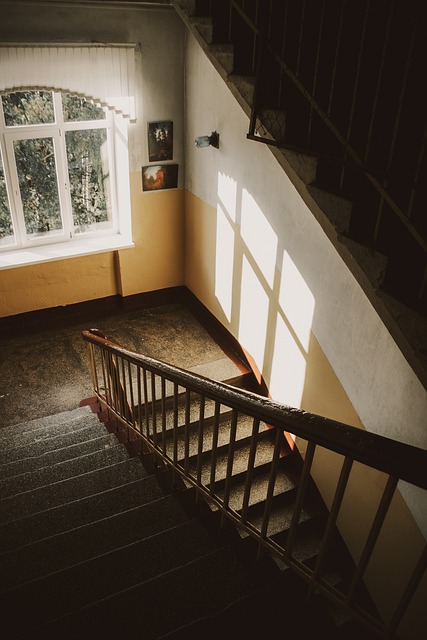 楼梯 窗户 体系结构 - 上的免费照片