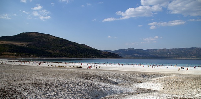 湖上木筏 人们 海滩 - 上的免费照片