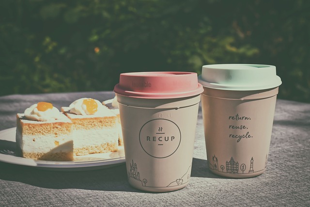 Recup 咖啡去 塑料杯 - 上的免费照片