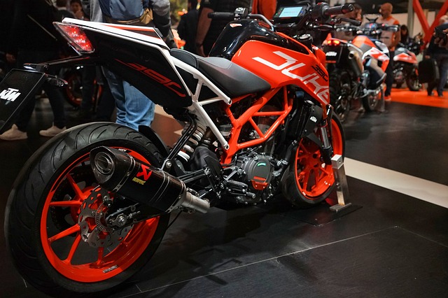 摩托车 公里数 迅速地 - 上的免费照片