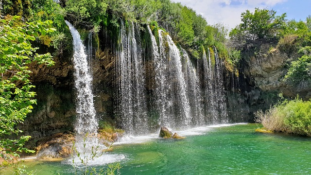 Arroyo Del Molino 瀑布 石头 - 上的免费照片