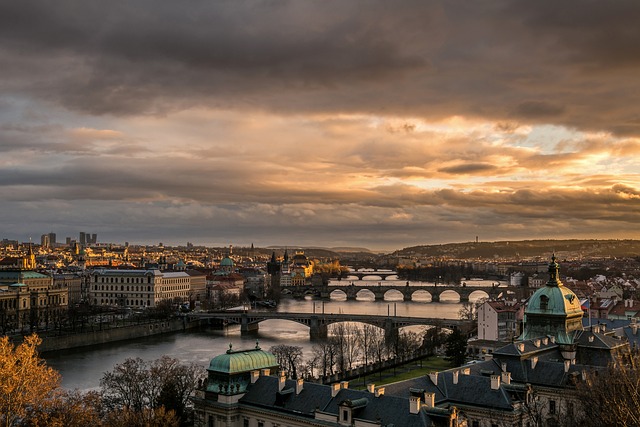 布拉格 城市景观 桥梁 - 上的免费照片