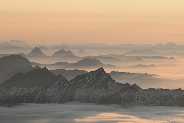 山 云 日落 - 上的免费照片