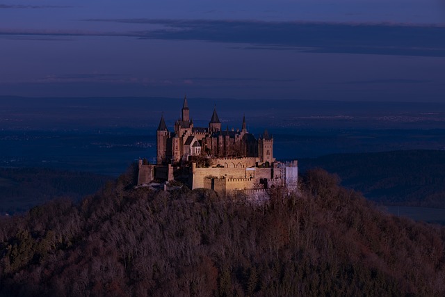 城堡 山顶 堡垒 - 上的免费照片