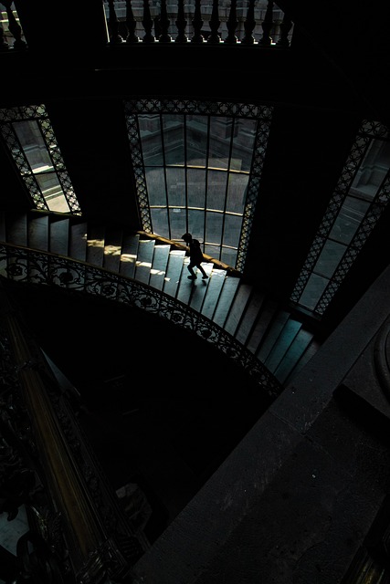 楼梯 博物馆 黑暗的 - 上的免费照片
