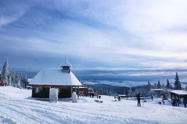 教堂 雪 山 - 上的免费照片
