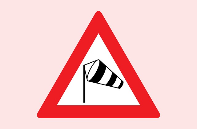 侧风 符号 路 - 上的免费图片