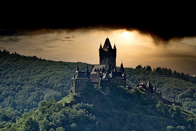 科赫姆城堡 小山 日落 - 上的免费照片