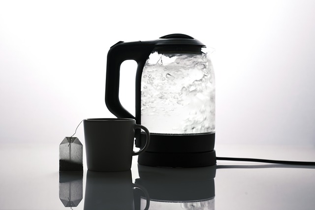 电热水壶 茶 沸腾的水 - 上的免费照片