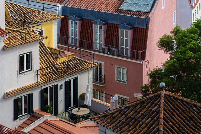 房屋 屋顶 里斯本 - 上的免费照片