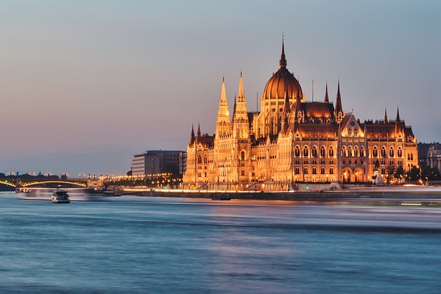 匈牙利国会大厦 布达佩斯 河 - 上的免费照片
