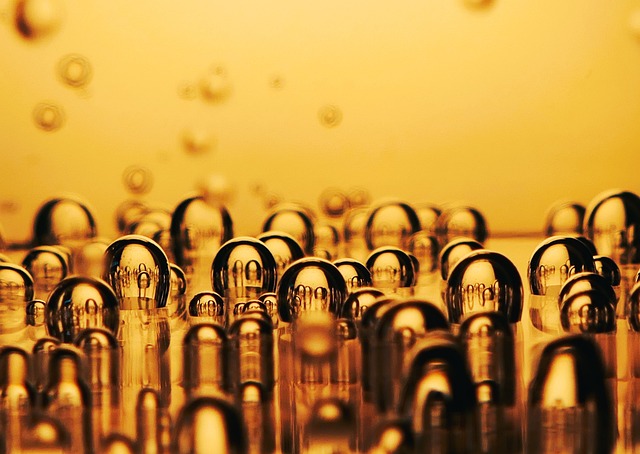 气泡 金气泡 水滴 - 上的免费照片