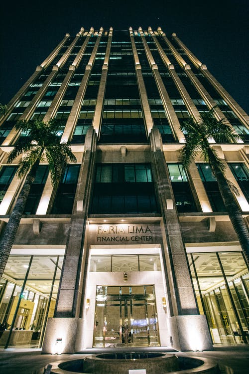 法里亚利马金融中心大楼在晚上 · 免费素材图片