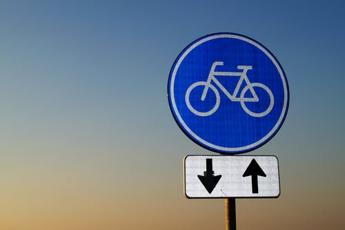 自行车道口标牌 · 免费素材图片