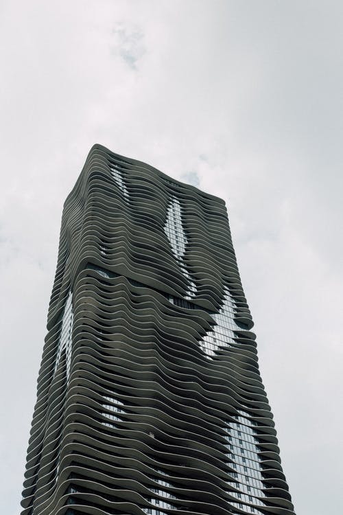 低角度摄影的摩天大楼 · 免费素材图片