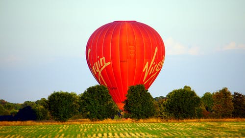 红色维珍热气球景观照片 · 免费素材图片