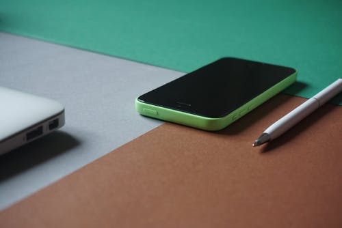 绿色iphone 5c · 免费素材图片