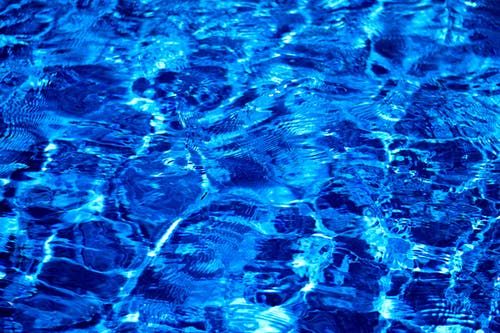 蓝色的水体 · 免费素材图片