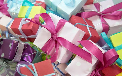 彩色礼品盒 · 免费素材图片
