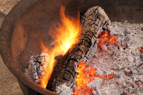 燃烧的木头 · 免费素材图片