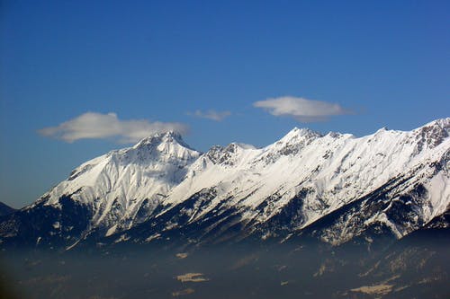 白雪覆盖的山 · 免费素材图片