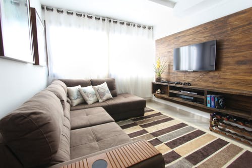 棕色布艺组合沙发 · 免费素材图片