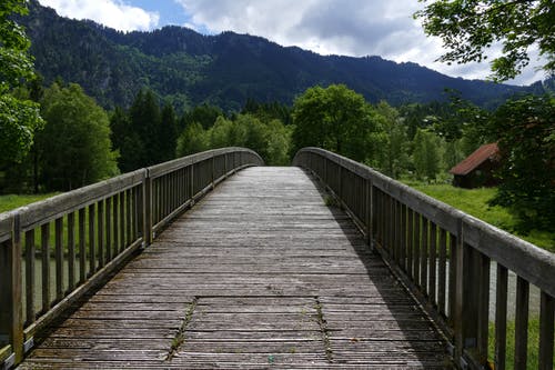 木桥的风景照片 · 免费素材图片
