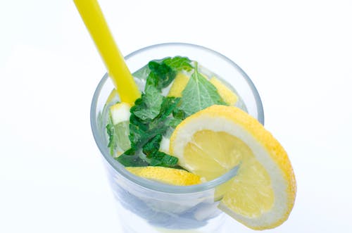 杯柠檬汁 · 免费素材图片