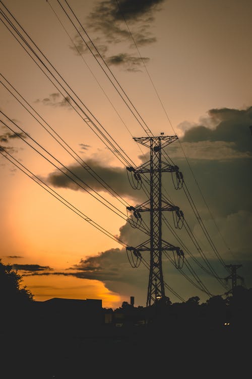 日落时的黑色电源线 · 免费素材图片