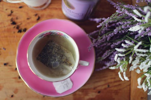 茶杯茶包 · 免费素材图片