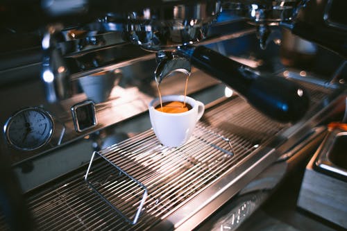 有关不锈钢, 咖啡, 咖啡店的免费素材图片
