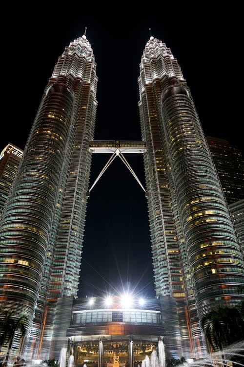 马来西亚双子塔在晚上 · 免费素材图片