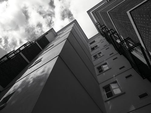 高层建筑的爱角视图 · 免费素材图片