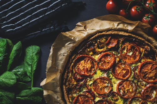 番茄披萨 · 免费素材图片