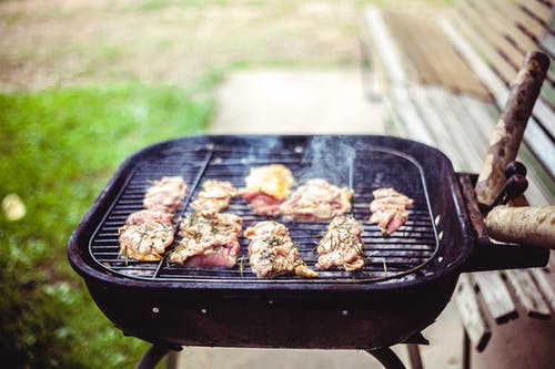 烧烤烤猪肉 · 免费素材图片