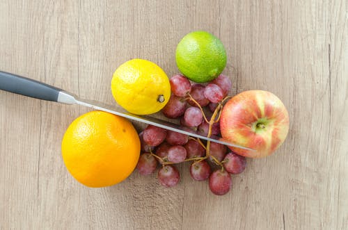 柠檬，酸橙，苹果和葡萄 · 免费素材图片