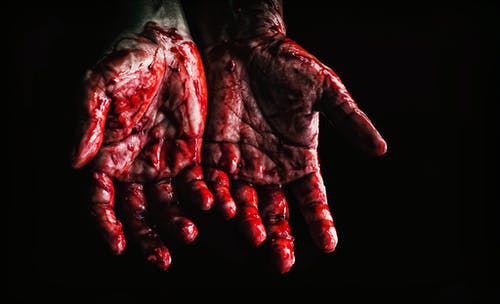 人的手沾满了鲜血 · 免费素材图片