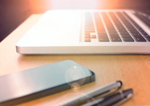 Macbook Pro · 免费素材图片