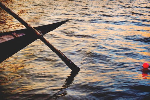 棕色船桨的高角度照片 · 免费素材图片