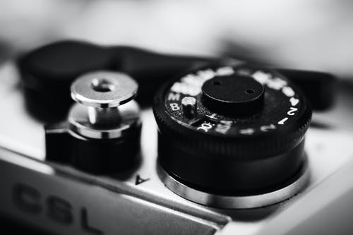 相机的灰度摄影 · 免费素材图片