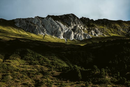 山的低光照片 · 免费素材图片