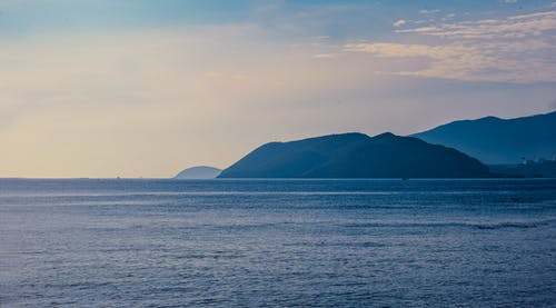 黎明时分海洋风景 · 免费素材图片