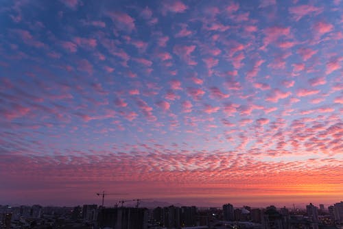 日出建筑摄影 · 免费素材图片