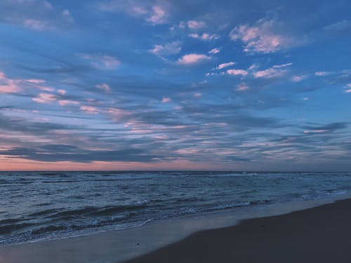 黎明时分海洋风景 · 免费素材图片