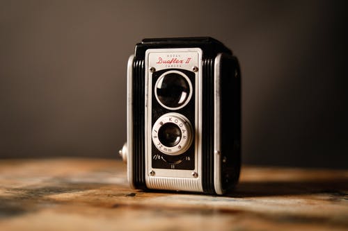 灰色和黑色老式相机 · 免费素材图片